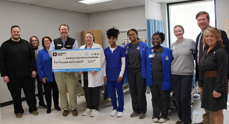 Simmons First Foundation Presents Grant to Medical Professions Program